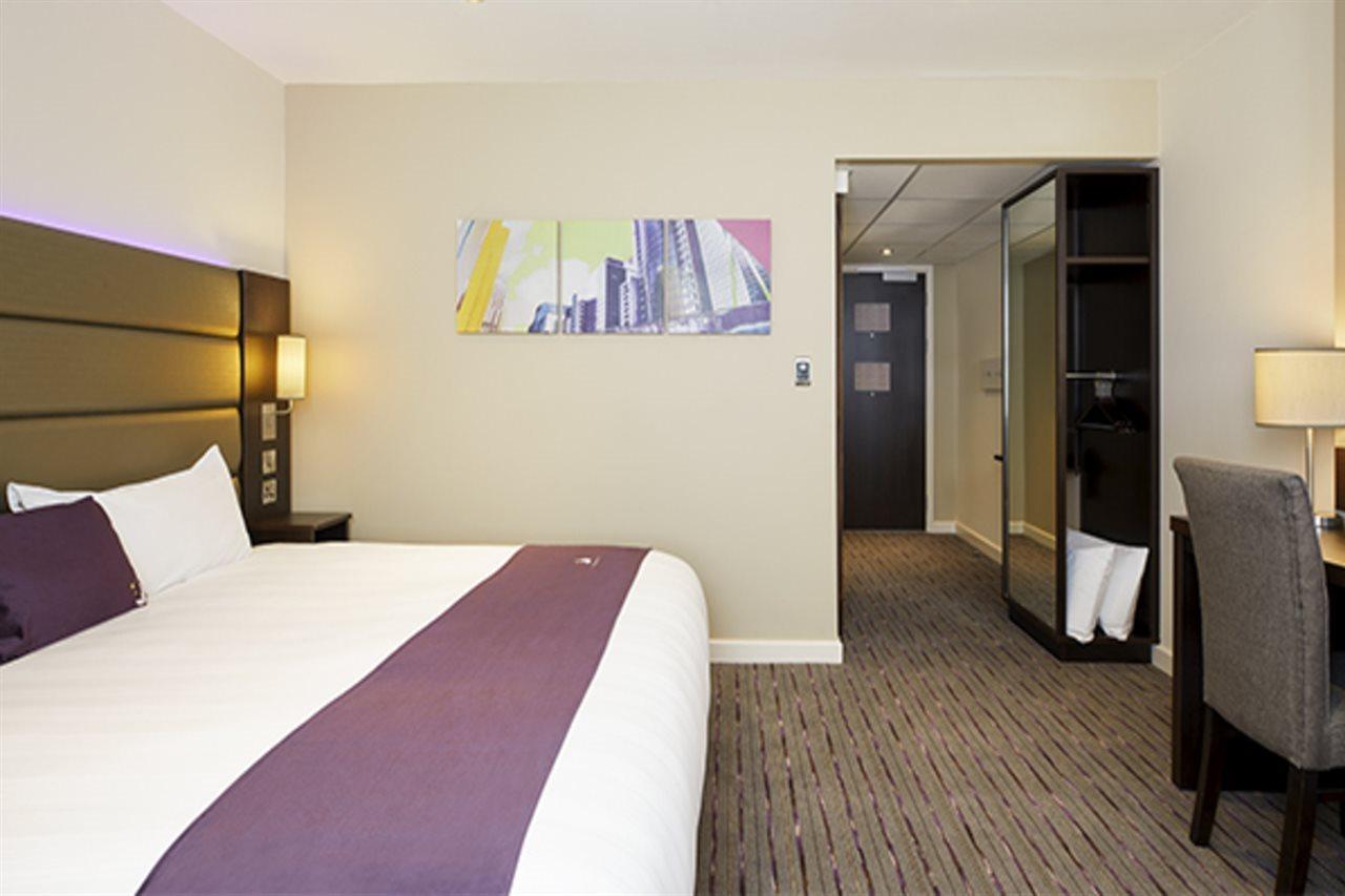 Premier Inn Glasgow Милнгави Экстерьер фото